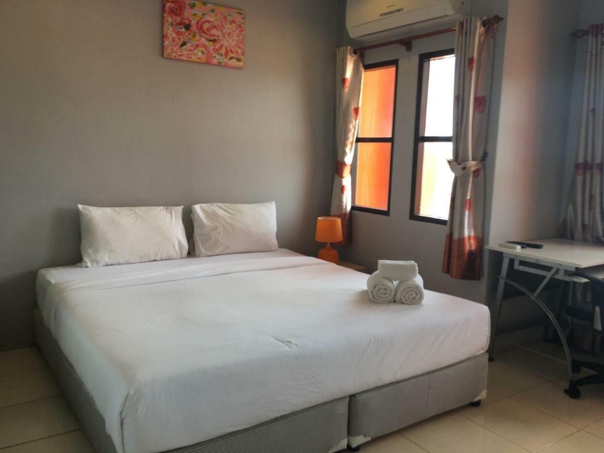 Luna Guesthouse And Travel Rawai Eksteriør bilde